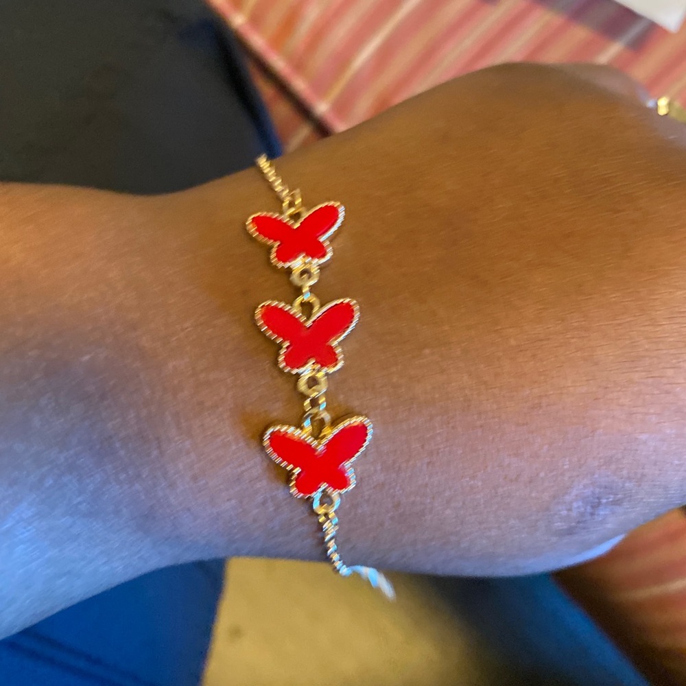 Bracelets - Picture 7 of 10